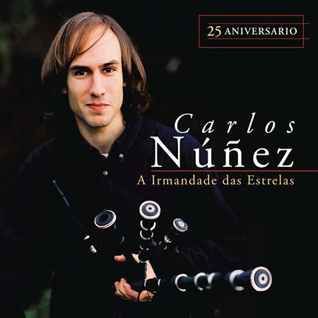 Portada del disco «A irmandade das estrelas 25 aniversario» de Carlos Núñez.