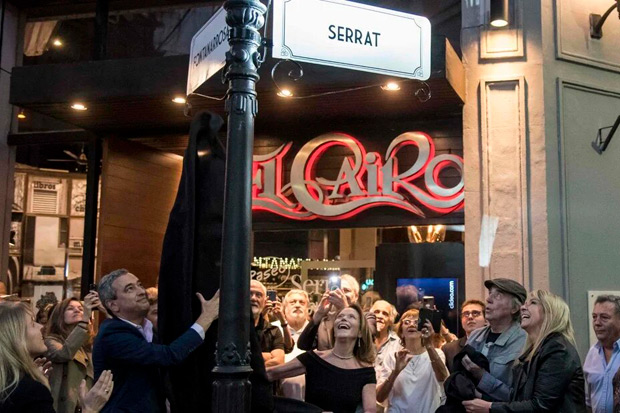 Joan Manuel Serrat en la inauguración del «Paseo Fontanarrosa-Serrat», en Rosario. © AFP