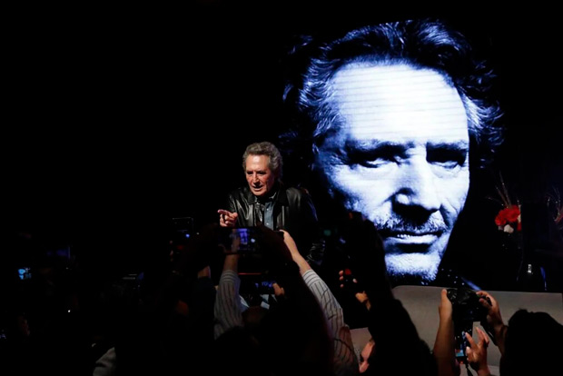  Miguel Ríos, durante una rueda de prensa en la Ciudad de México (México). © EFE|Álex Cruz 