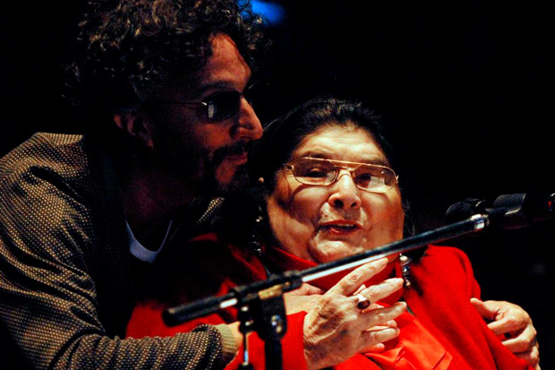 Con la madre de todos los roqueros argentinos: Mercedes Sosa. © Paula Ribas