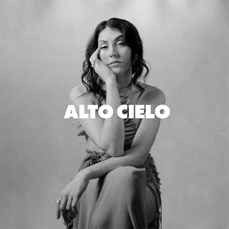 Portada del EP «Alto Cielo» de Queralt Lahoz.