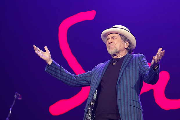 Joaquín Sabina cierra en Madrid su gira «Contra todo pronóstico». © EFE|Javier Lizón