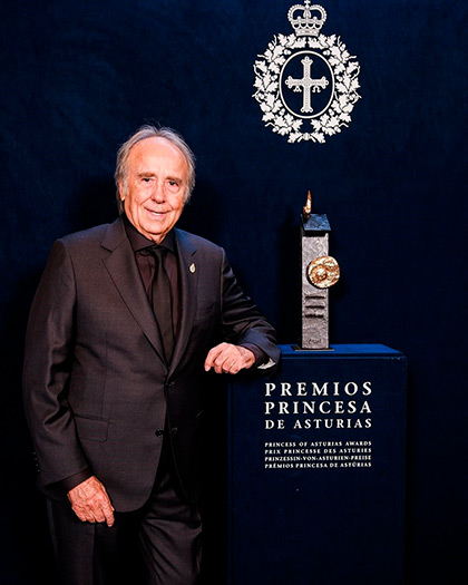 Joan Manuel Serrat recibe el Premio Princesa de Asturias de las Artes 2024. © Fundación Princesa de Asturias