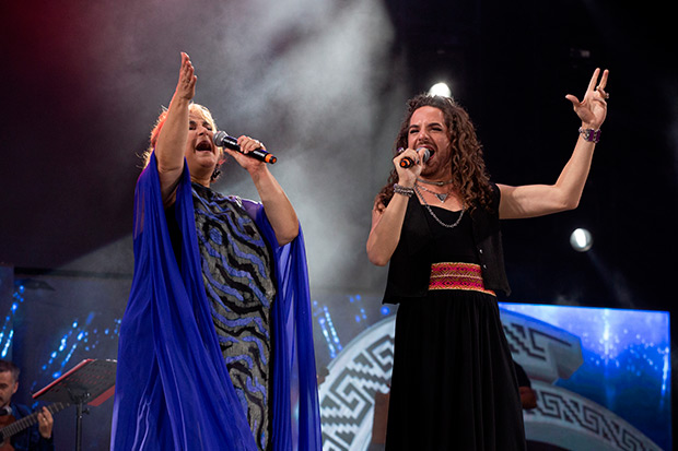 Yamila Cafrune y La Ferni. © Festival Nacional del Folclore de Cosquín