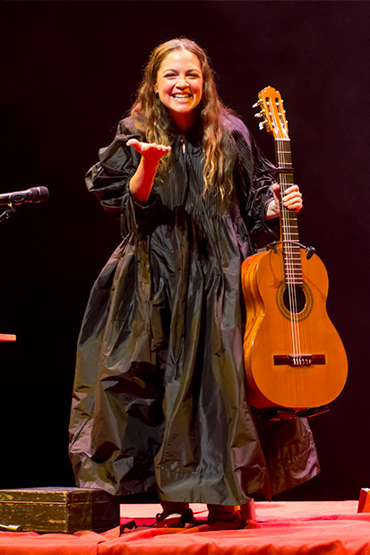 Natalia Lafourcade en el Liceu de Barcelona. © Xavier Pintanel