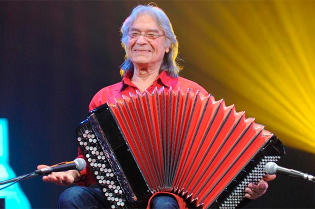 Raúl Barboza.