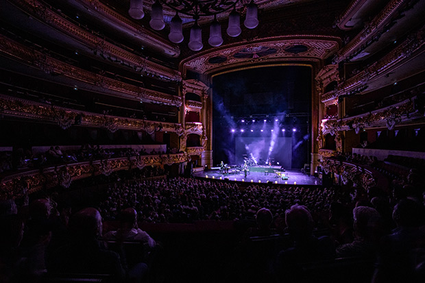 Miguel Poveda en el Gran Teatre del Liceu. © Alba Morera