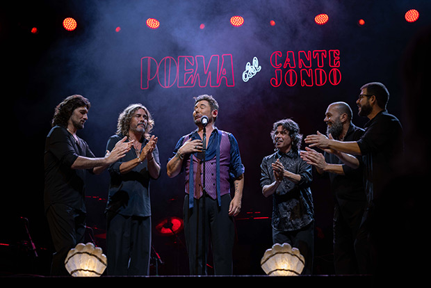 Carlos Grilo, Miguel Ángel Soto «El Londro», Makarines y Paquito González con Miguel Poveda. © Alba Morera