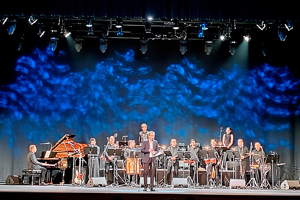 Presentación de «Dialecto de Pájaros» de Patricio Wang el pasado 11 de noviembre de 2025 en el Teatro Municipal de Viña del Mar, como concierto de apertura del Festival Puente: Encuentro Interoceánico de las Culturas. © Esteban Troncoso.