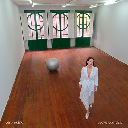 Portada del disco &laquo;Anfibia por veces&raquo; de Ant&iacute;a Mu&iacute;&ntilde;o.