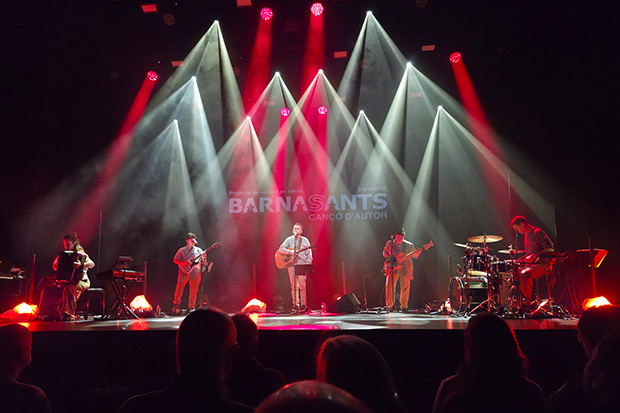 Feliu Ventura present&oacute; el 12 de marzo en la sala Paral&bull;lel 62 de Barcelona su nuevo disco &laquo;Tot el que hem guanyat perdent&raquo; (Todo lo que hemos ganado perdiendo), en un concierto dentro del Festival BarnaSants. &copy; Xavier Pintanel