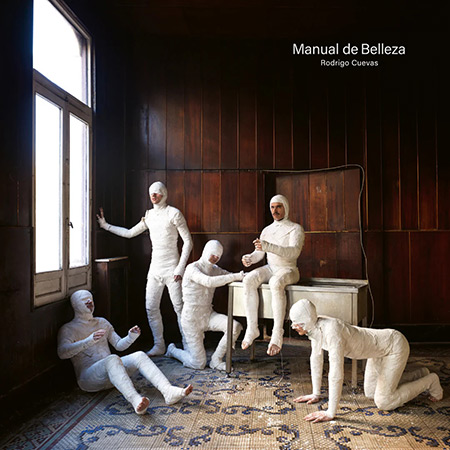 Portada del disco &laquo;Manual de belleza&raquo; de Rodrigo Cuevas.