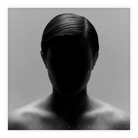 Portada del disco &laquo;Nuca&raquo; de Clara Peya.