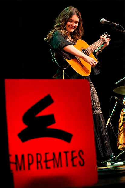 Maggie Cullen en el festival Empremtes. &copy; Xavier Pintanel